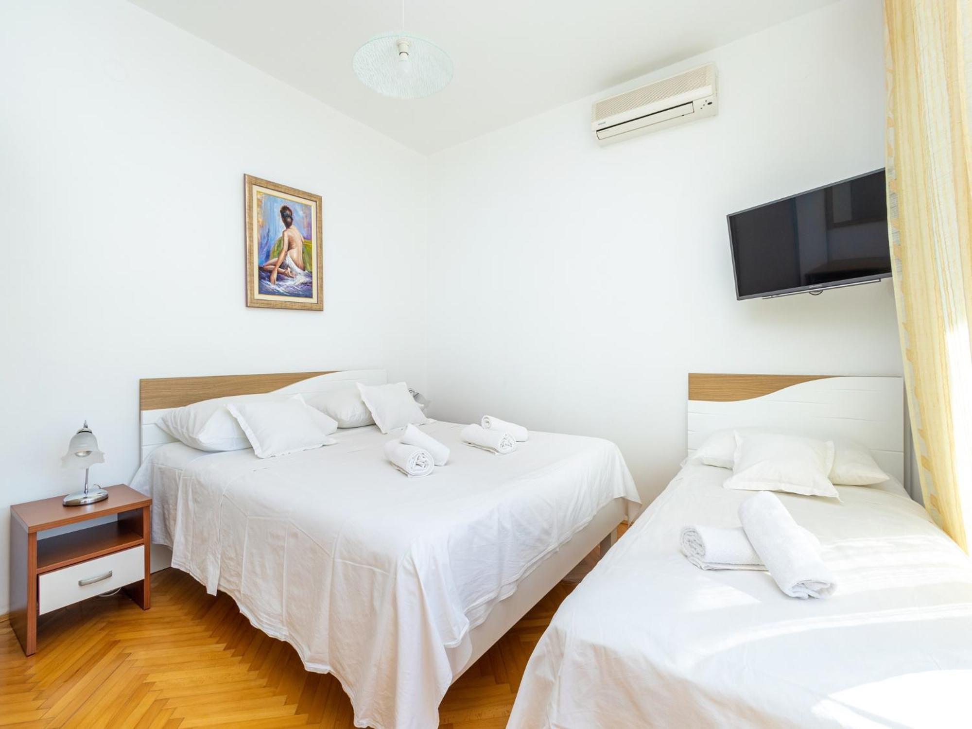 Rosemary Apartments Duce Luaran gambar