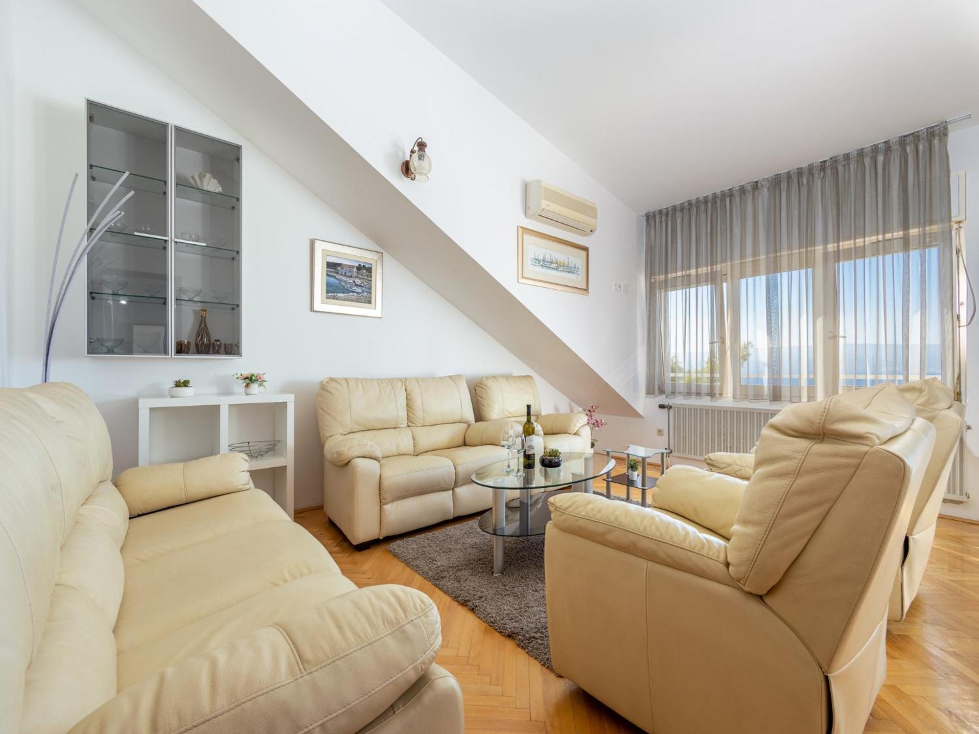 Rosemary Apartments Duce Luaran gambar