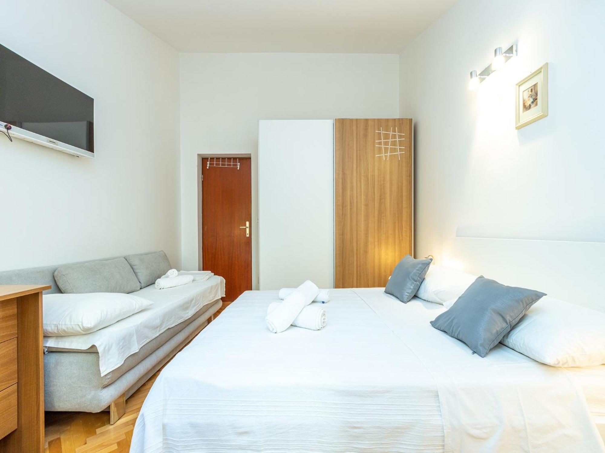 Rosemary Apartments Duce Luaran gambar