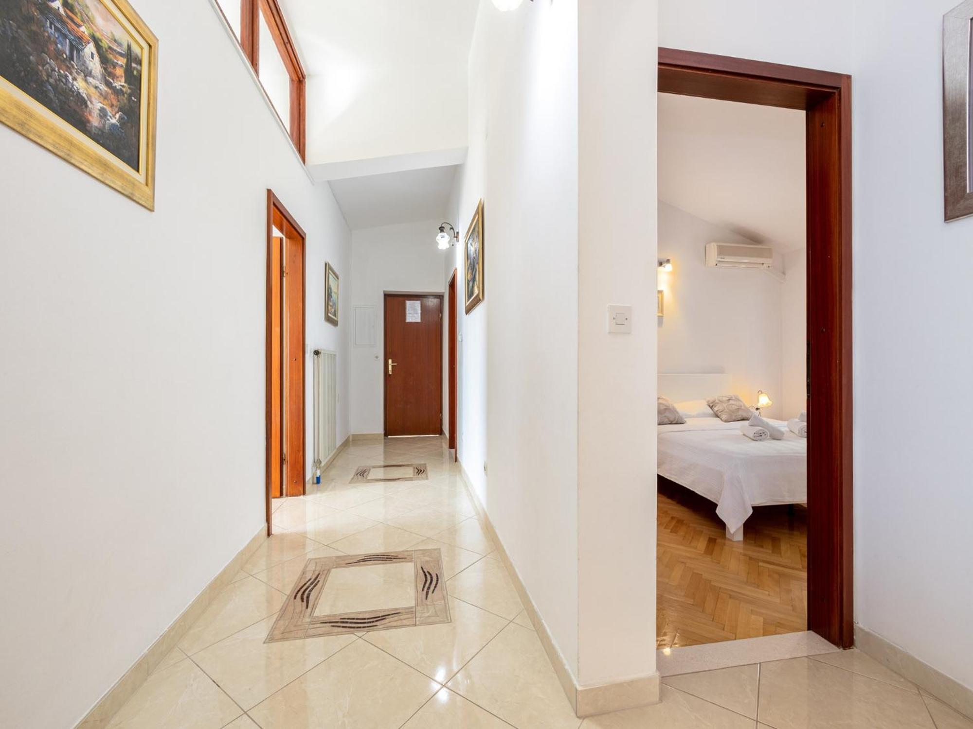 Rosemary Apartments Duce Luaran gambar