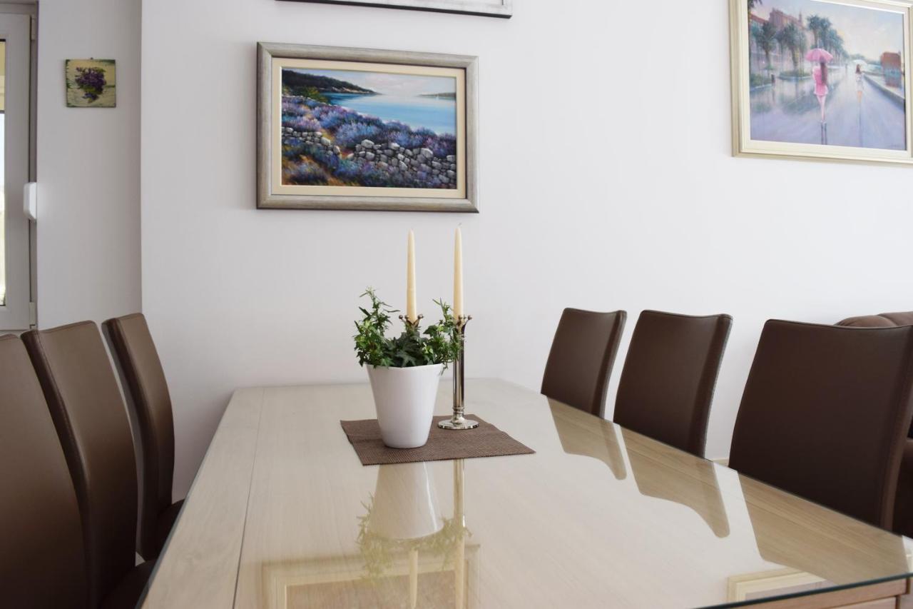 Rosemary Apartments Duce Luaran gambar
